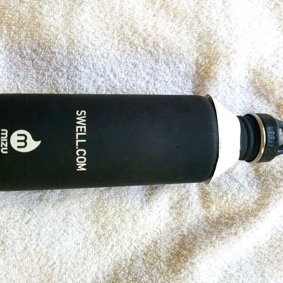27 oz Metal Water bottle - Picture 1 of 3